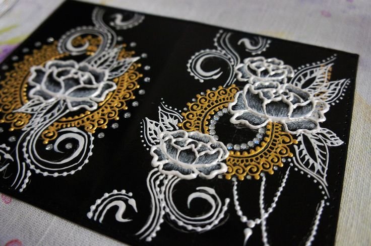 Точечная роспись мехенди