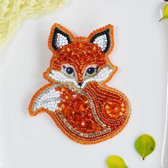 Лисичка брошь Тэла Артис