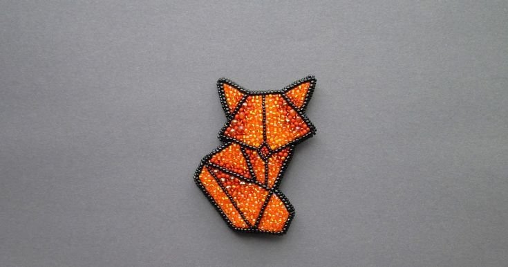 Брошь Лисичка из бисера