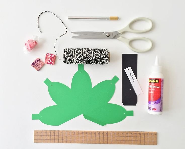 Новогодние гирлянды своими руками из бумаги