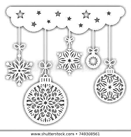 Ажурное украшение окон на новый год