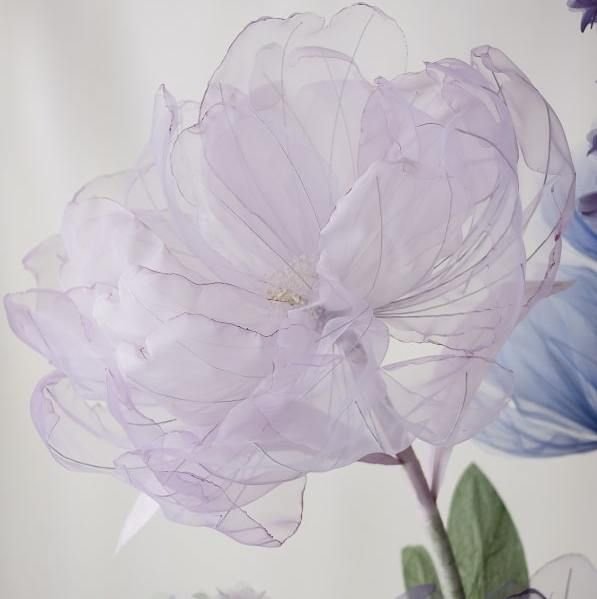 Большие цветы из органзы