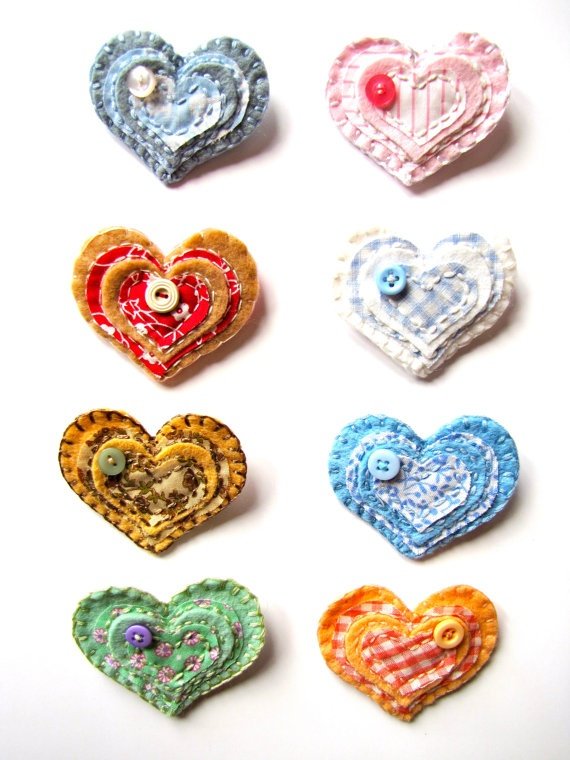 Брошь сердце