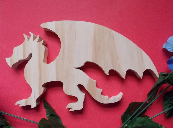 Дракон из фанеры