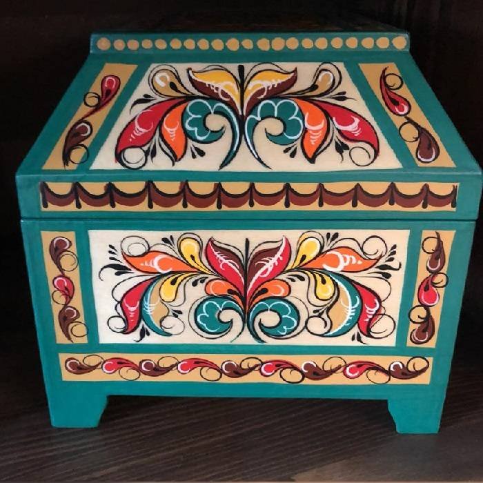 Оговская роспись сундука