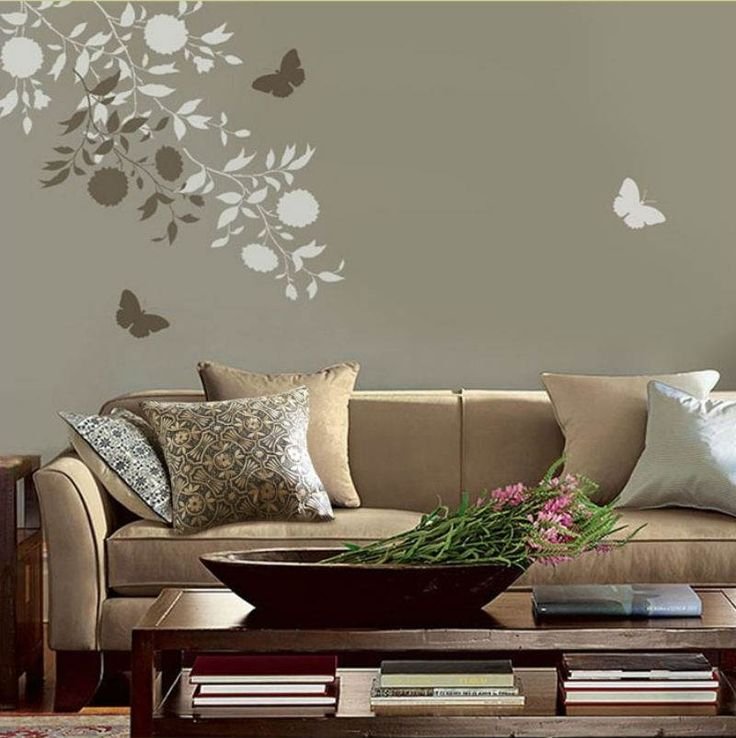 Декор однотонной стены