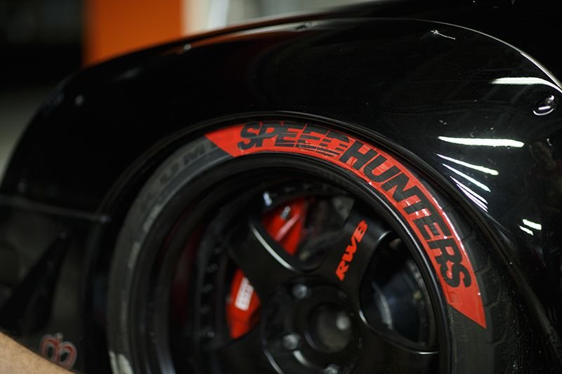 Надписи на резине