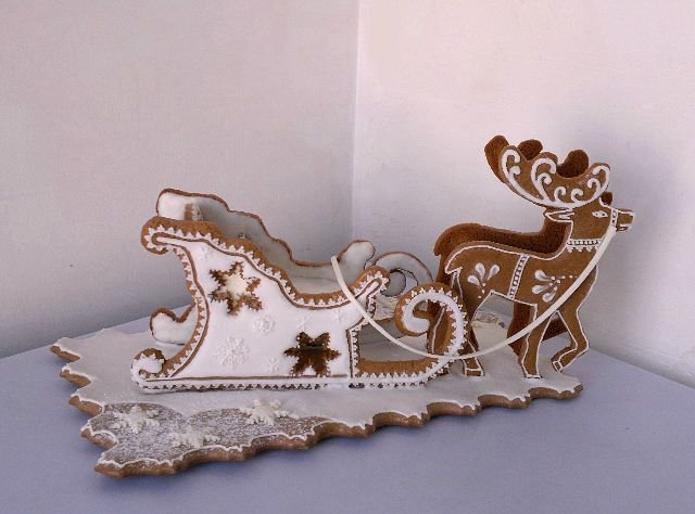 Сани Деда Мороза из пряничного теста