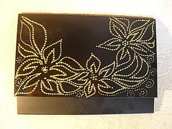 Точечная роспись очечника