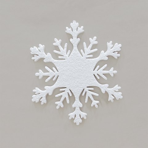 Снежинка из полистирола