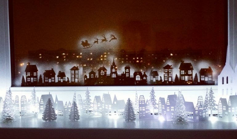 Новогоднее украшение на подоконник с подсветкой