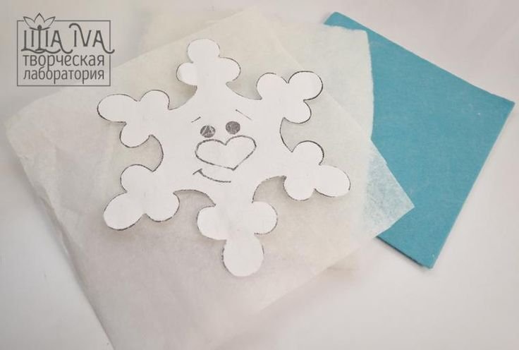 Снежинка из фетра