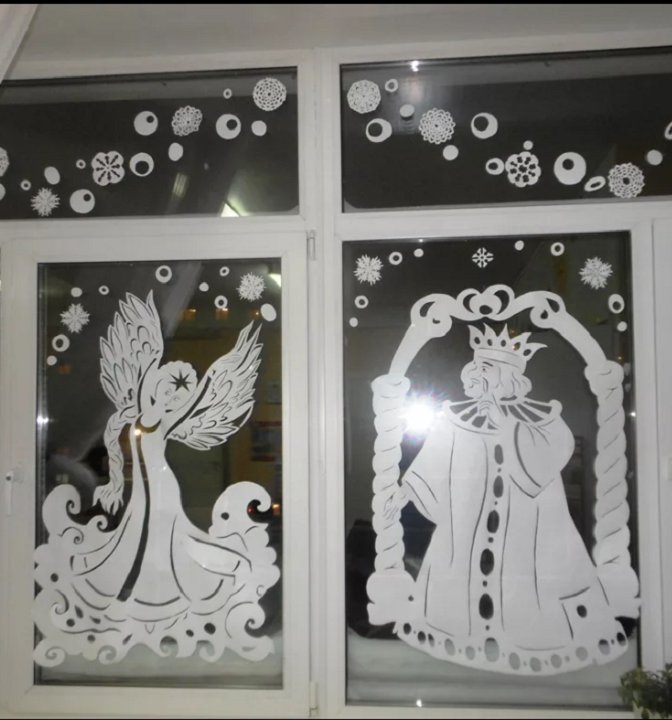 Новогодние сюжеты на окна