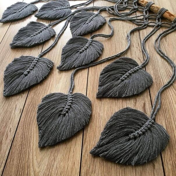 Листья из макраме
