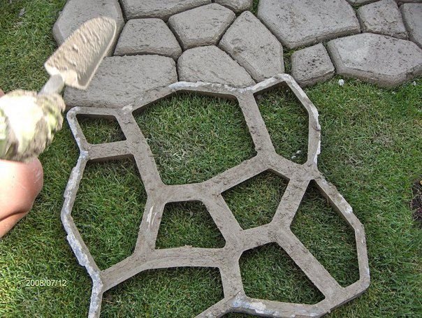 Трафарет для бетонной дорожки