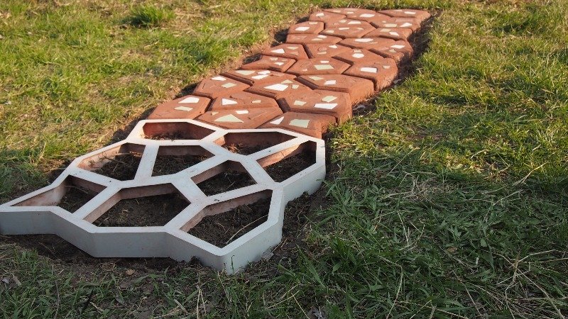 Формы для тротуарной плитки в Леруа Мерлен