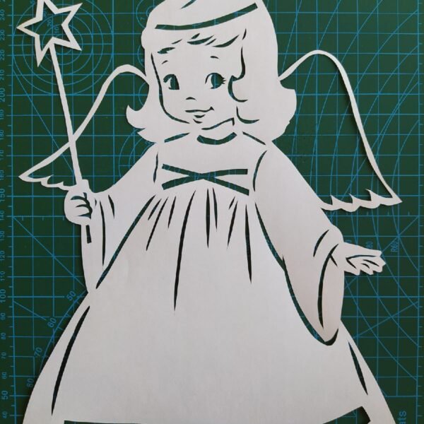 Вырезалка Ангелочек