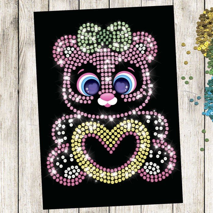 Аппликация пайетками