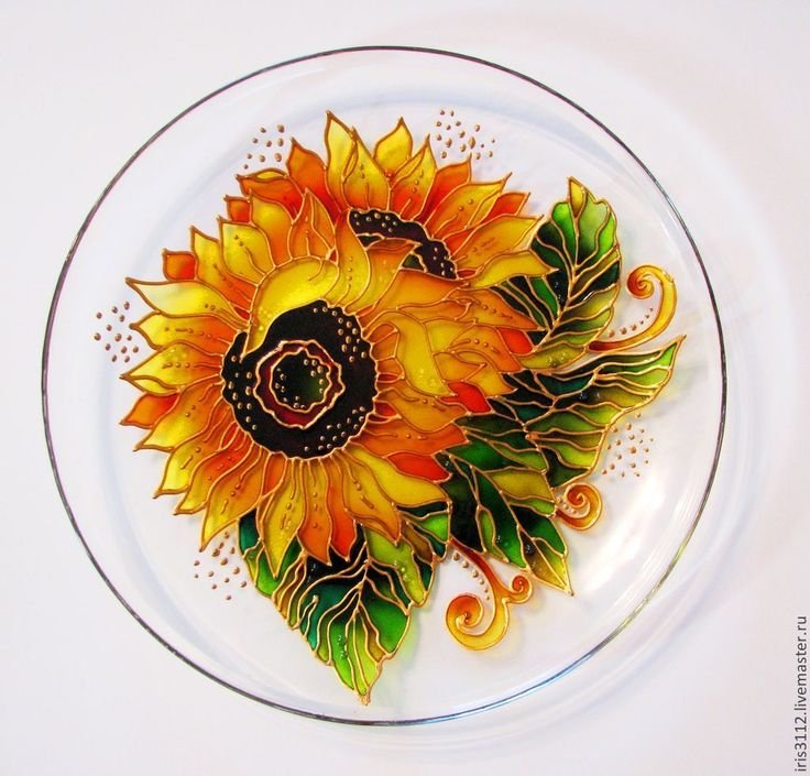 Витражная роспись тарелки