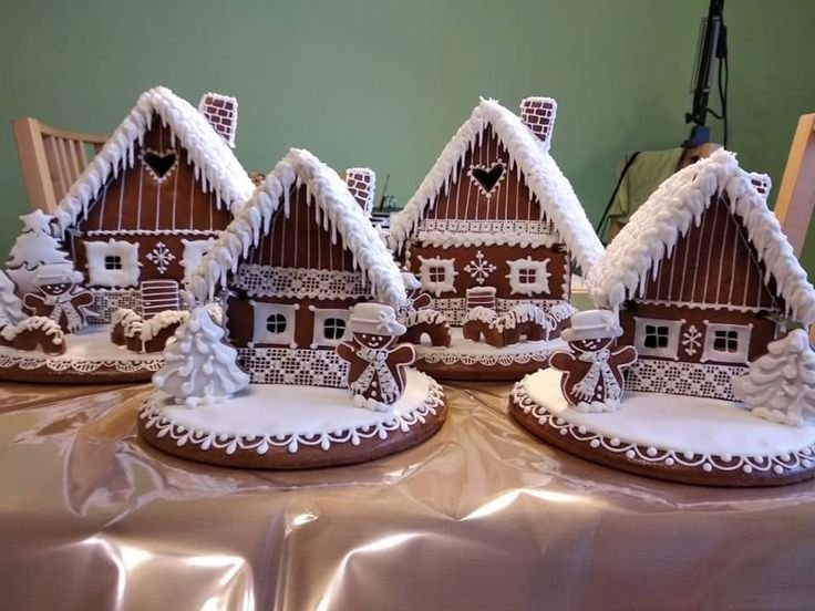 Пряничный домик роспись айсингом