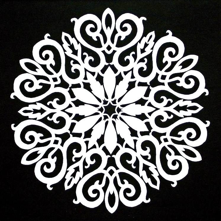 Ажурное вырезание из бумаги