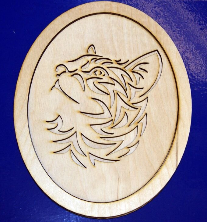 Вырезка из дерева