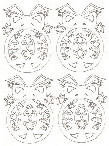 Новогодние резные шарики из бумаги