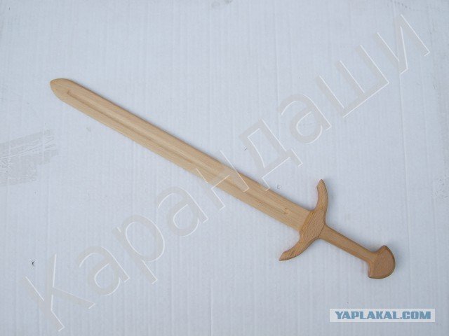 Меч из дерева