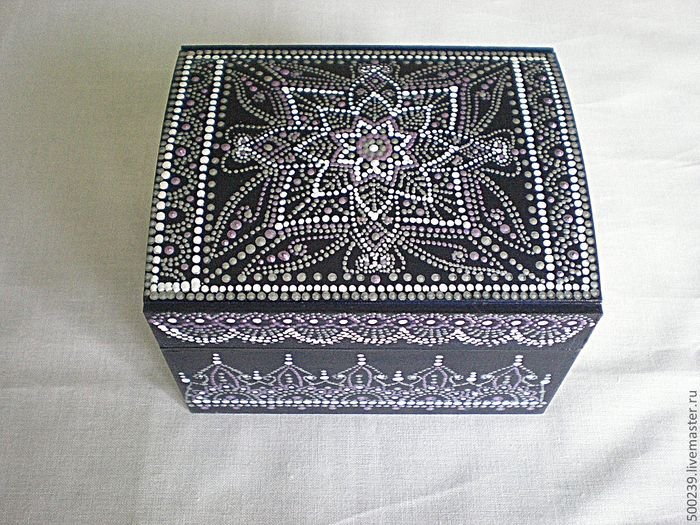 Расписанная шкатулка