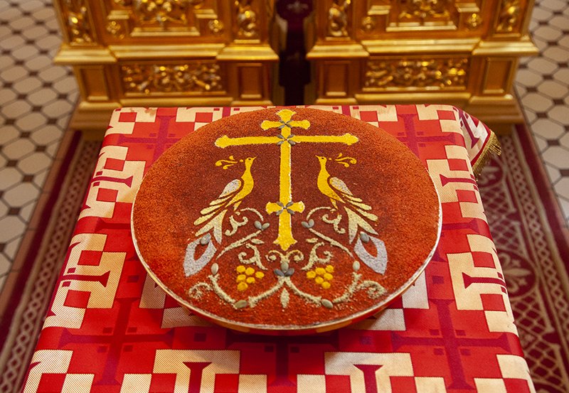 Трафарет на коливо