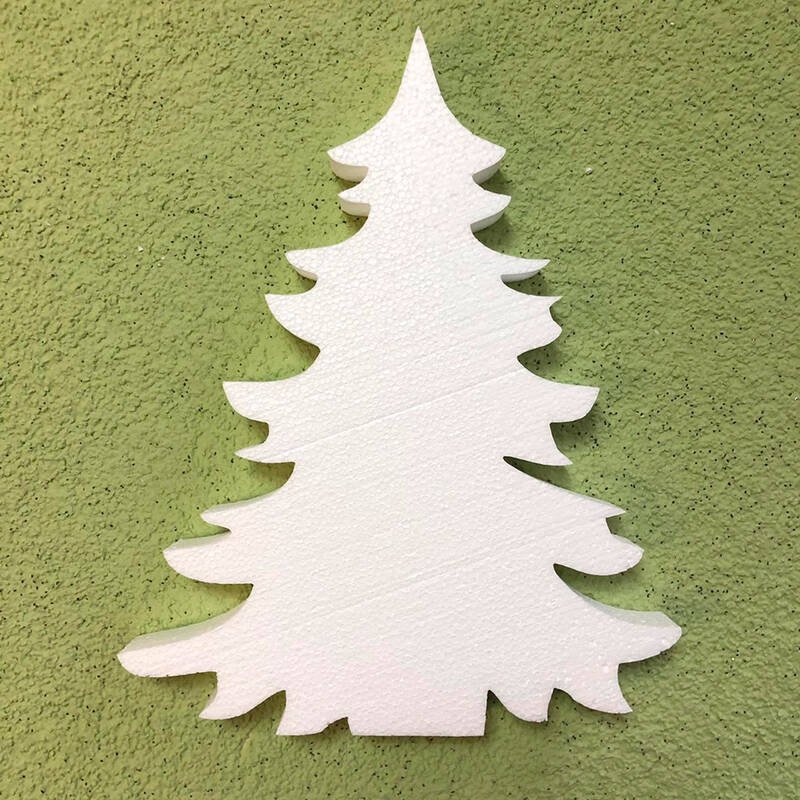 Плоская елка из пенопласта