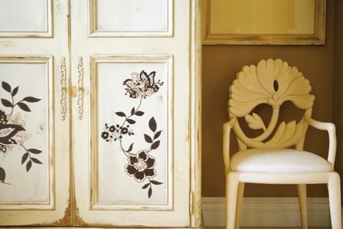 Орнамент на мебели