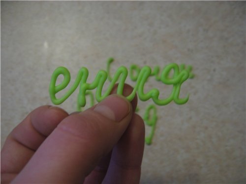 Надпись на мастике для торта