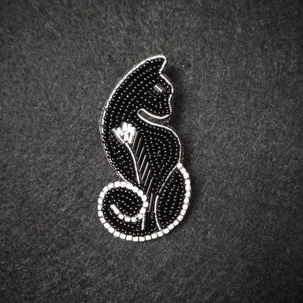 Трафарет брошь бисер