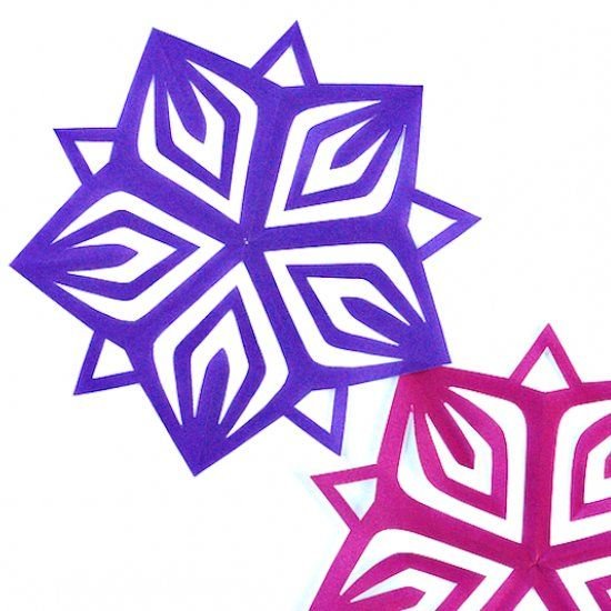 Снежинки цветные