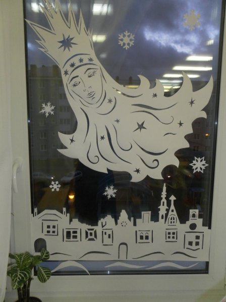 Новогодние украшения на окна Снежная Королева