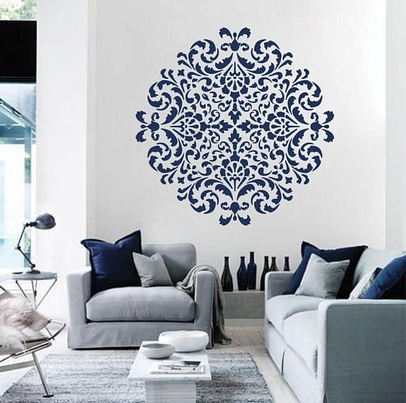 Орнамент на стене