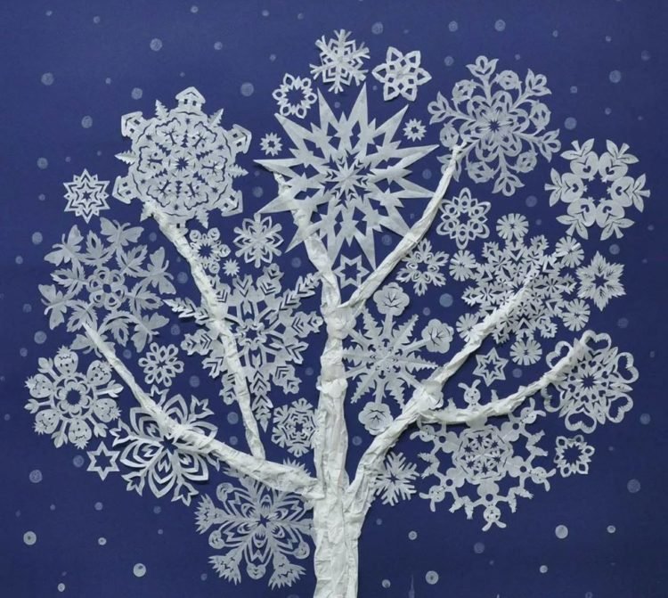 Снежинка из дерева