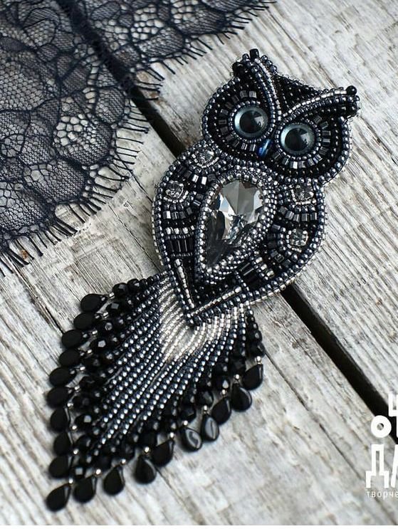 Брошь Совушка из бисера