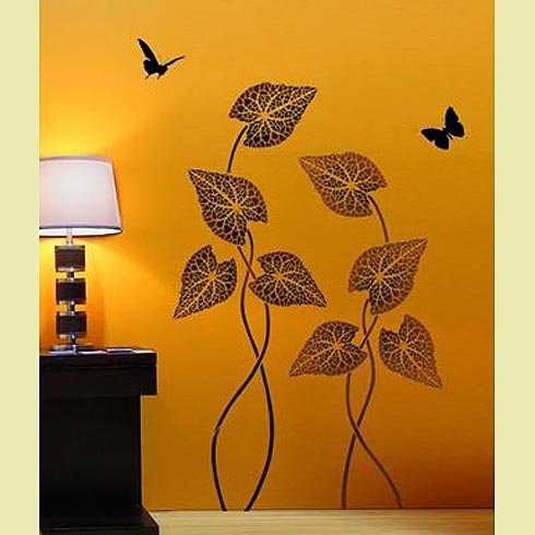 Растительный орнамент на стене